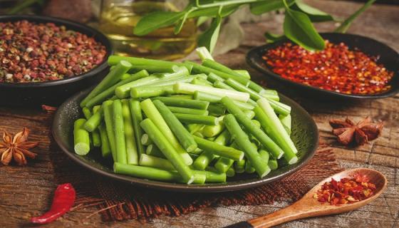 梦见蒜苔是什么意思 梦见蒜苔有什么预兆