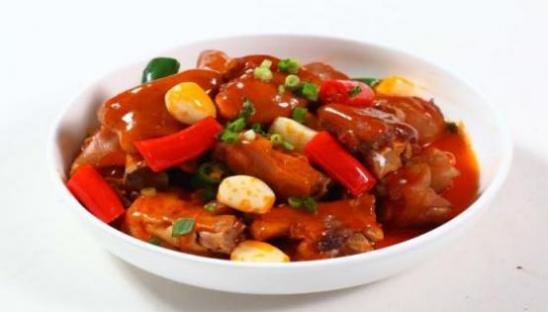 梦见吃饭 用餐是什么意思 梦见吃饭 用餐有什么预兆