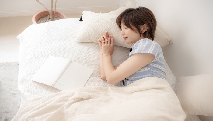女人梦见屋里乱糟糟的