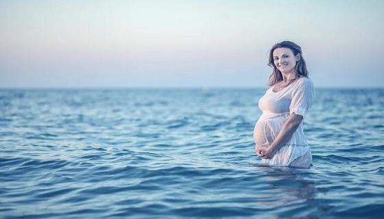 女生梦见自己怀孕