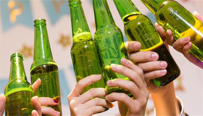 梦见聚会喝酒是什么意思