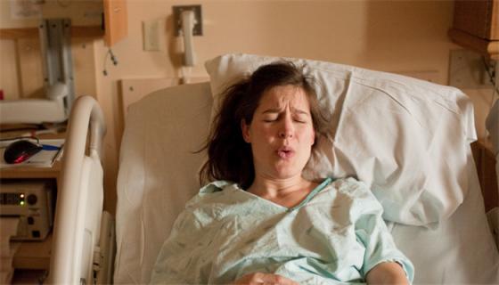 梦见去医院等着生孩子