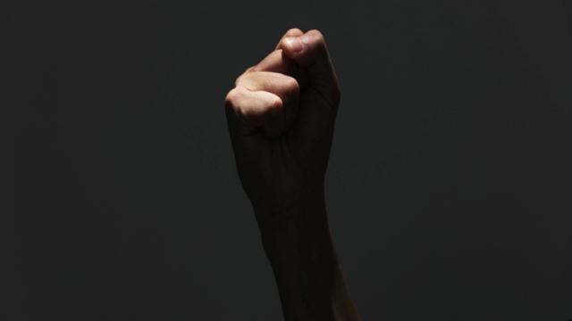 梦见别人砍人场面有血