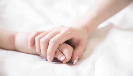 梦见不认识的婴儿死了