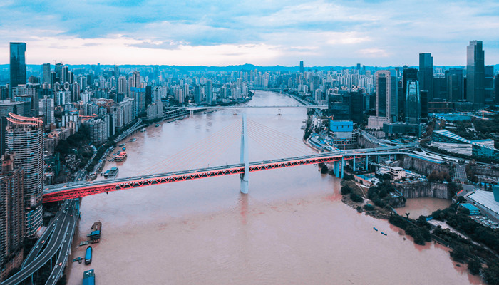 梦见河水挡道是什么意思