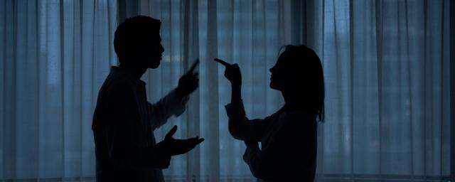 梦见和别人吵架预示什么