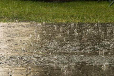 梦到狂风大雨有什么意义吗