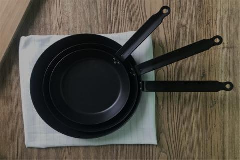 梦见砸锅是吉兆吗?