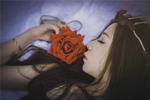 梦见想睡觉是什么意思