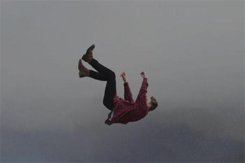 梦到了高处掉落有什么含义