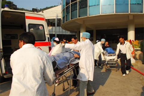 梦见父亲出事预兆了什么吗