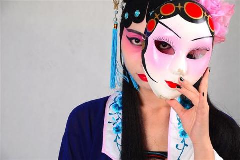 梦到穿戏服有什么寓意吗？