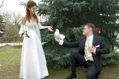 梦见跟前男友结婚是什么预兆