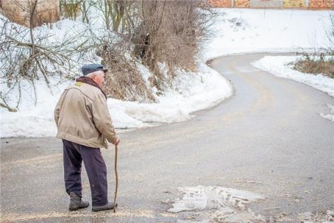 梦到了爸爸摔跤是什么意思