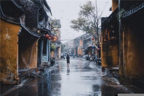 梦到下雨漏雨是咋回事