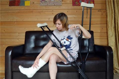 梦到了别人骨折会是什么预兆