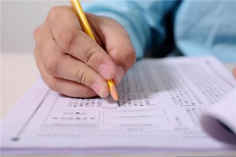 梦见考试抄是什么征兆