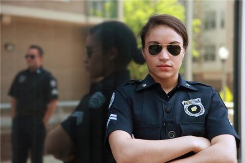 梦到了女军官怎么回事