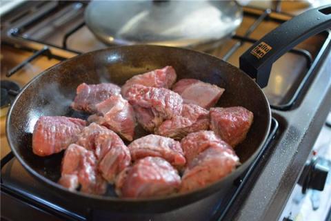 梦到炒牛肉有什么预示吗