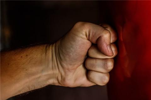 梦到了被人打了一巴掌是怎么回事