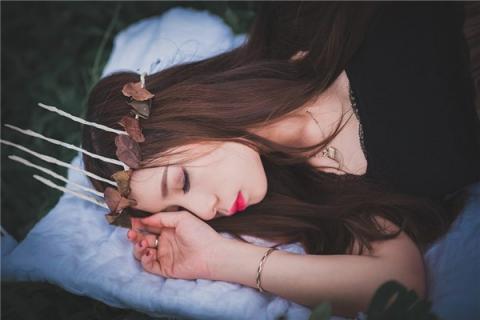 梦到了睡觉被打扰是什么意思