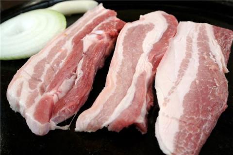 梦到了猪肉臭了预兆了什么吗