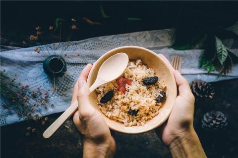 梦见冷饭预示着什么