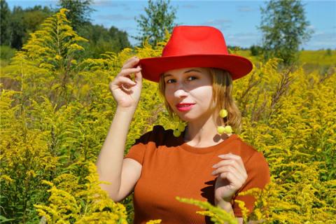 梦到摸陌生少女乳房有何寓意