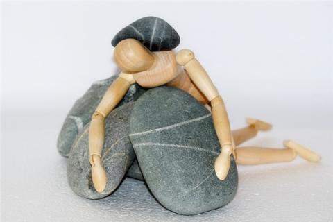梦到爸爸摔到脚有什么含义