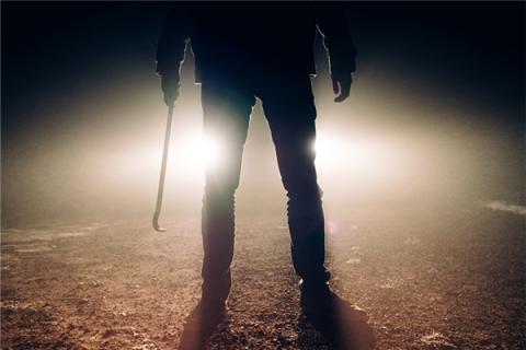 梦到坏人上门代表着什么
