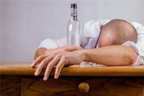 梦到和老板喝酒代表什么