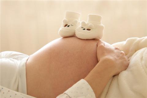 梦到老婆给别人生儿子是啥意思