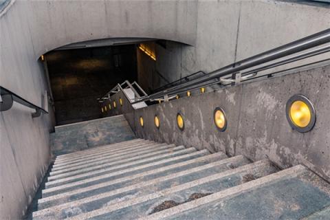 梦到了跳下台阶意味什么
